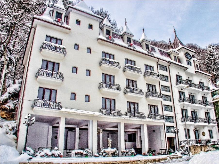 Hotel Coroana Moldovei Slănic-Moldova Eksteriør bilde